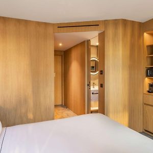 Kamer met een Queen Size Bed